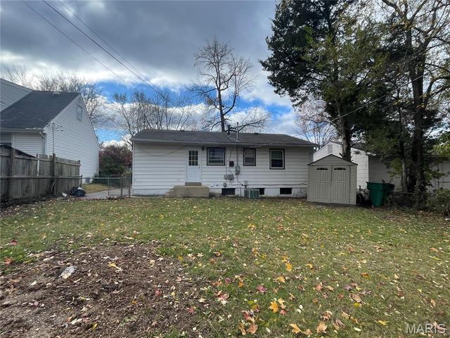1149 June Avenue, St Louis, MO 63138