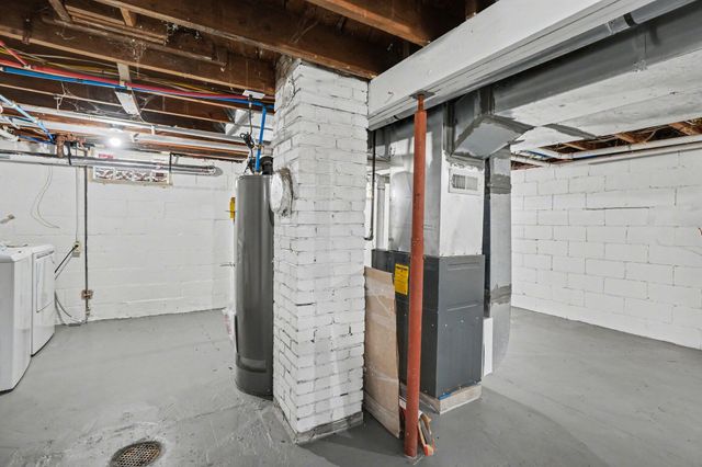 3314 8th Street, Muskegon Heights City, MI 49444