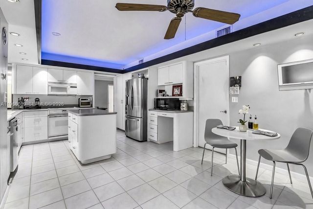 5201 Jefferson Street, Hollywood, FL 33021