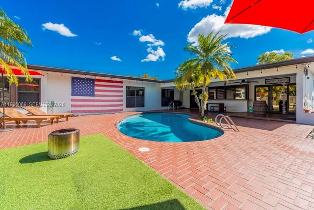 5201 Jefferson Street, Hollywood, FL 33021