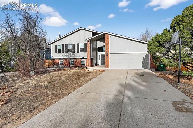 7630 Safari Circle, Colorado Springs, CO 80920