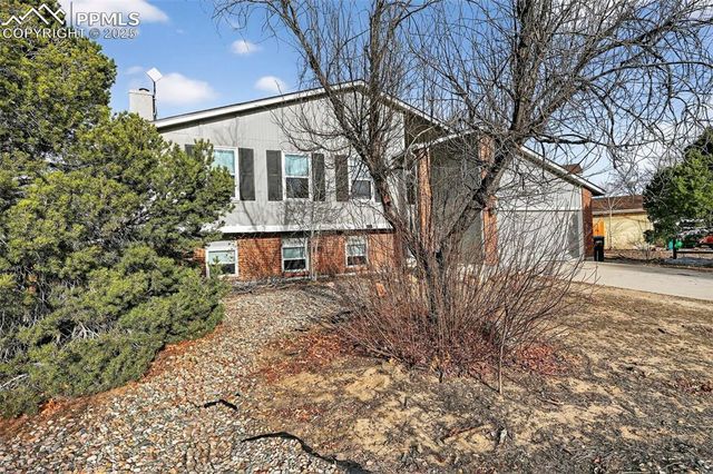 7630 Safari Circle, Colorado Springs, CO 80920