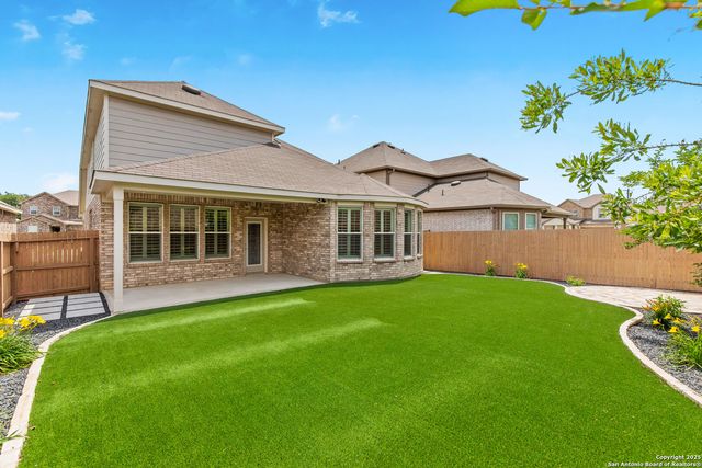 353 Aberdeen, Boerne, TX 78015