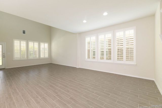 353 Aberdeen, Boerne, TX 78015