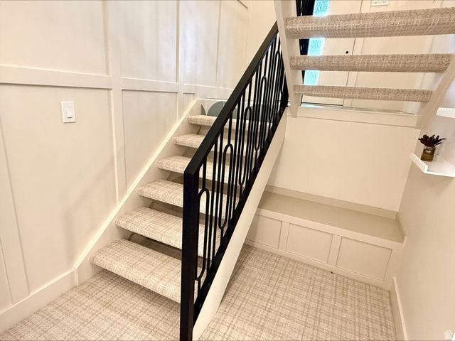 2095 E ROLLING KNOLLS WAY, Salt Lake City, UT 84121