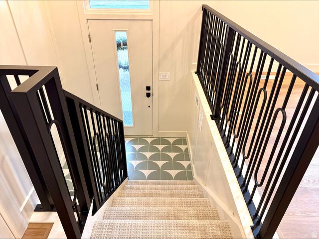 2095 E ROLLING KNOLLS WAY, Salt Lake City, UT 84121