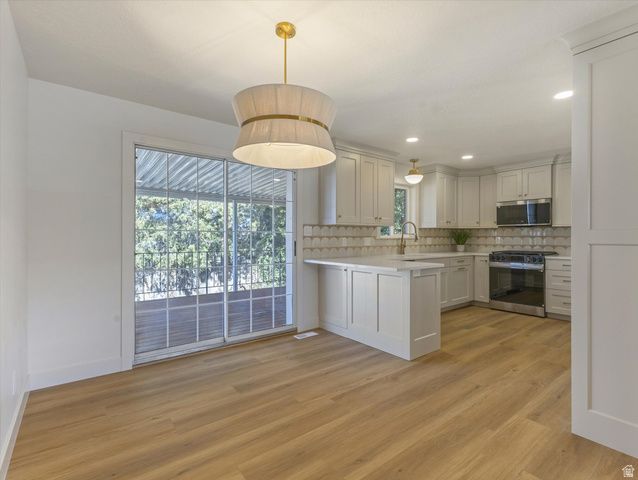 2095 E ROLLING KNOLLS WAY, Salt Lake City, UT 84121