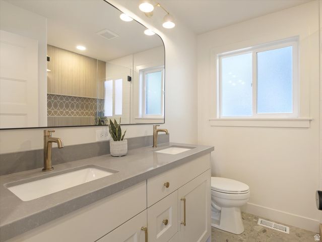 2095 E ROLLING KNOLLS WAY, Salt Lake City, UT 84121