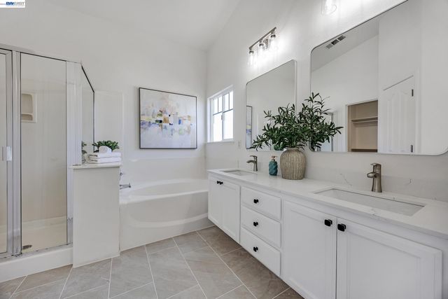 105 Chesapeake Dr, Union City, CA 94587