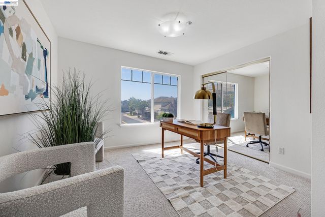 105 Chesapeake Dr, Union City, CA 94587
