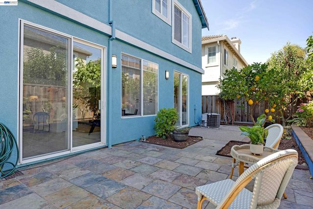 105 Chesapeake Dr, Union City, CA 94587