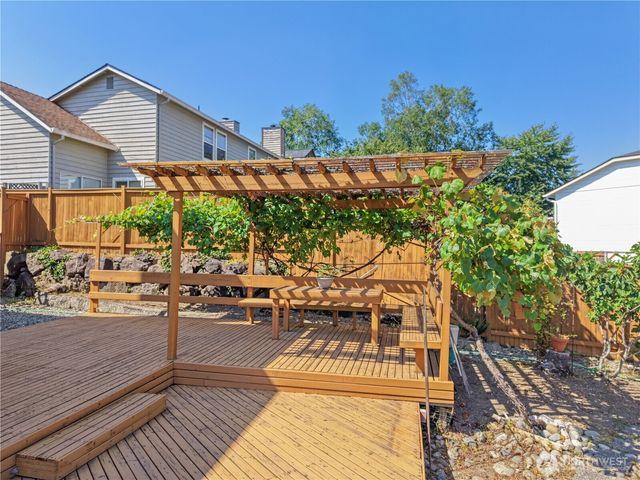 32708 19th Place SW, Federal Way, WA 98023