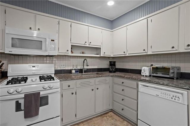 3361 Pawnee Trail SW, Marietta, GA 30060