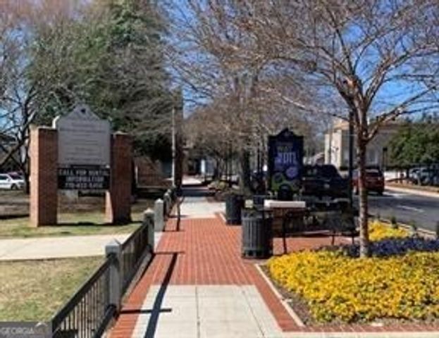 547 Rebecca Street, Lawrenceville, GA 30046