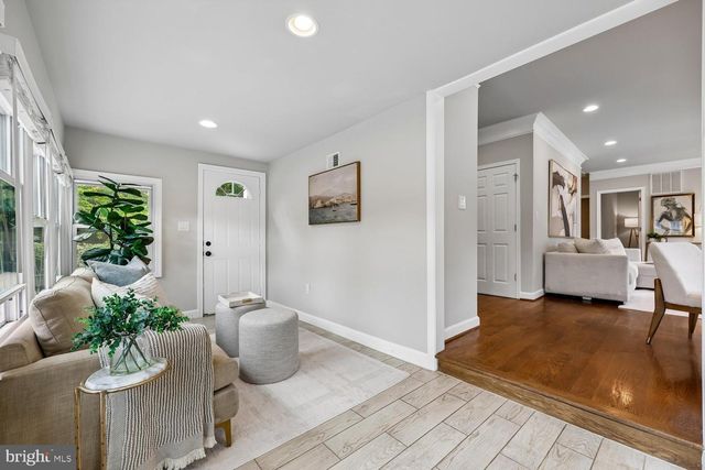 8810 HAWKINS LN, Chevy Chase, MD 20815
