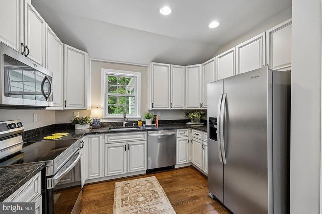 8810 HAWKINS LN, Chevy Chase, MD 20815
