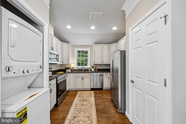 8810 HAWKINS LN, Chevy Chase, MD 20815