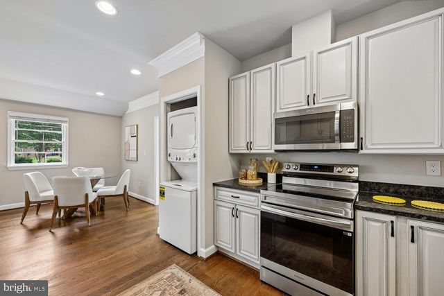 8810 HAWKINS LN, Chevy Chase, MD 20815