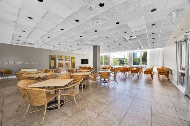 7441 Wayne Ave 15E, Miami Beach, FL 33141