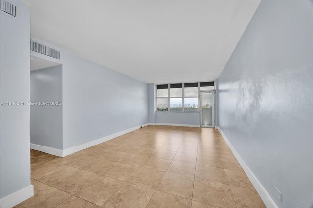 7441 Wayne Ave 15E, Miami Beach, FL 33141