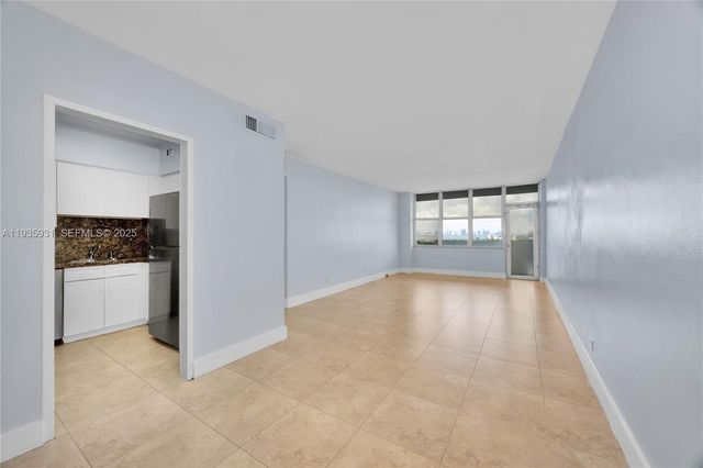 7441 Wayne Ave 15E, Miami Beach, FL 33141