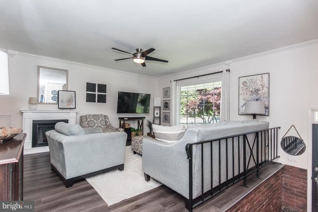 2350 LENNI RD, Aston, PA 19014