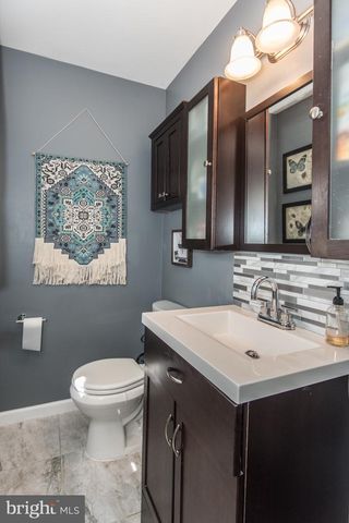2350 LENNI RD, Aston, PA 19014