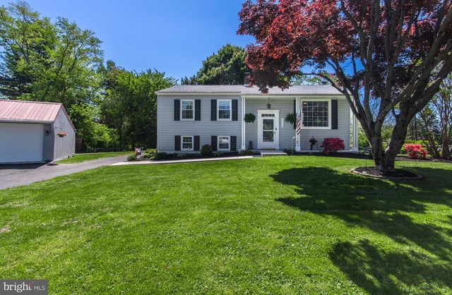 2350 LENNI RD, Aston, PA 19014