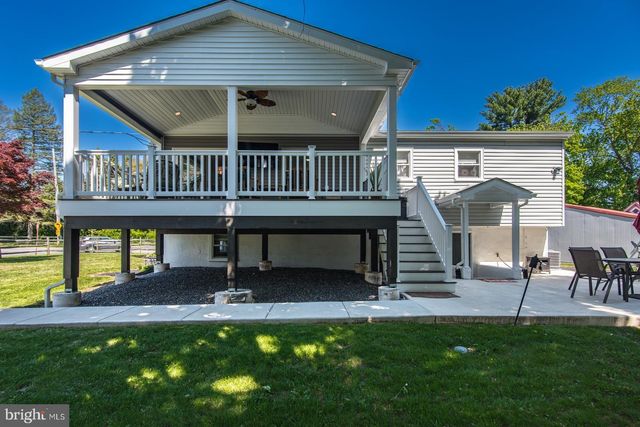 2350 LENNI RD, Aston, PA 19014