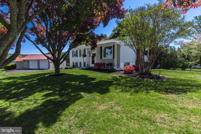 2350 LENNI RD, Aston, PA 19014
