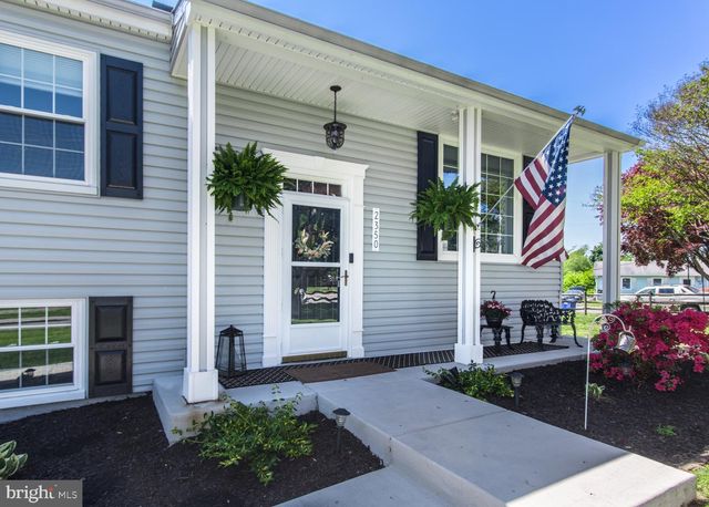 2350 LENNI RD, Aston, PA 19014