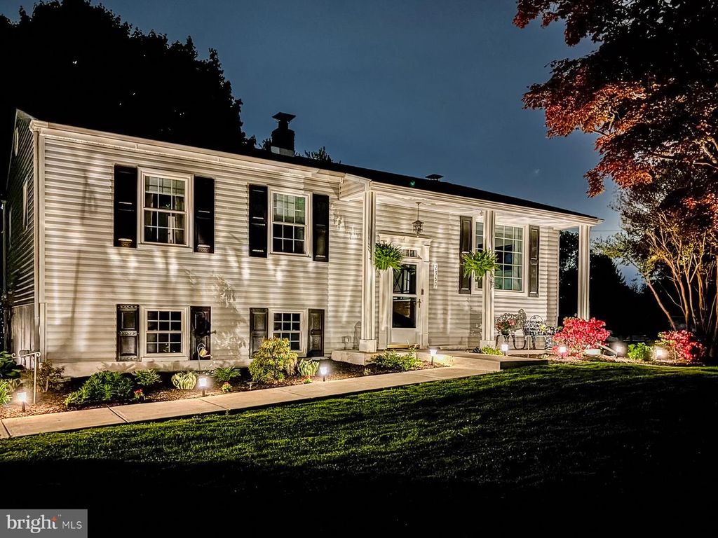 2350 LENNI RD, Aston, PA 19014