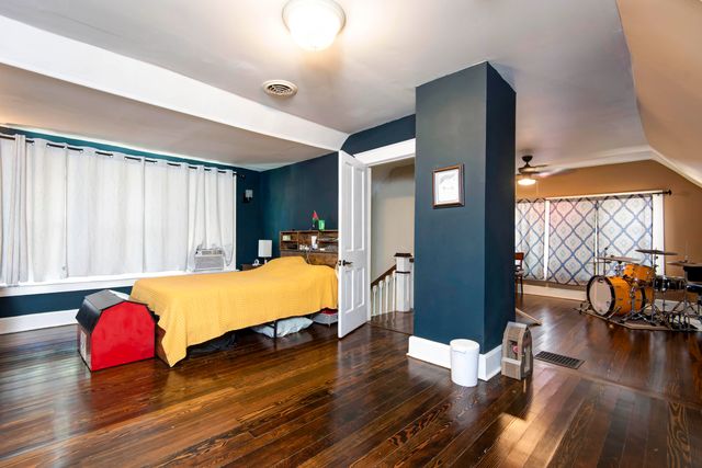 531 E Division Street, Springfield, MO 65803