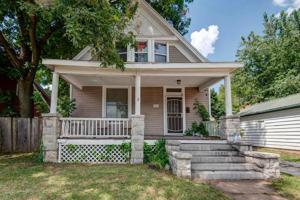 531 E Division Street, Springfield, MO 65803