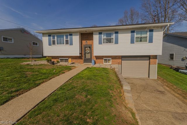 2310 Randolph Drive, Parkersburg, WV 26104