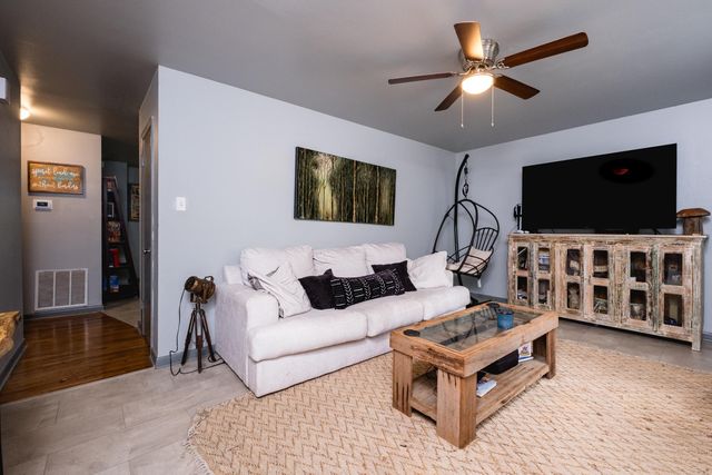 11301 Eric Lane, Little Rock, AR 72211