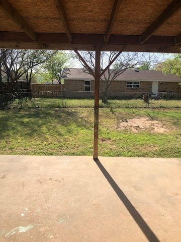 409 N Cedar Street, Springtown, TX 76082
