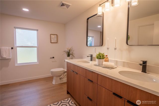 23824 100th Avenue E, Graham, WA 98338