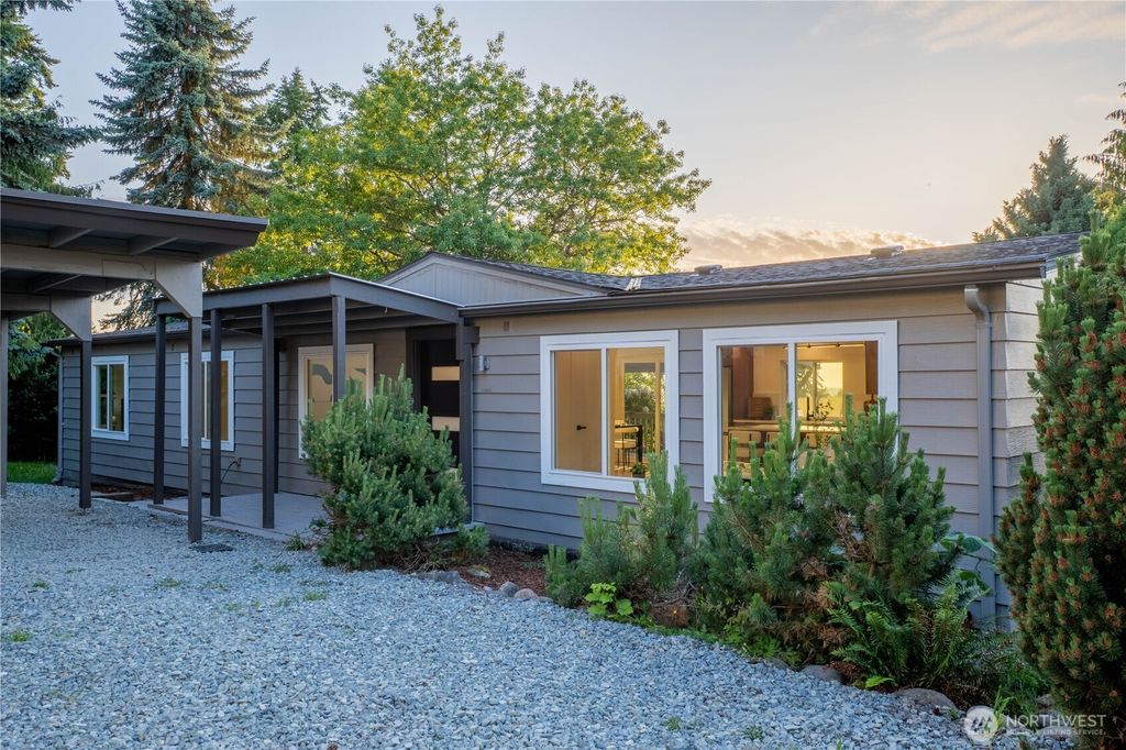 23824 100th Avenue E, Graham, WA 98338