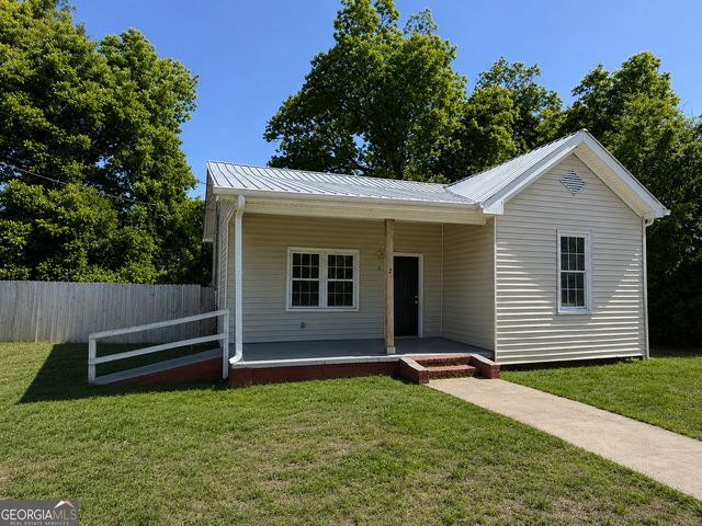 2 Wilson Street, Manchester, GA 31816