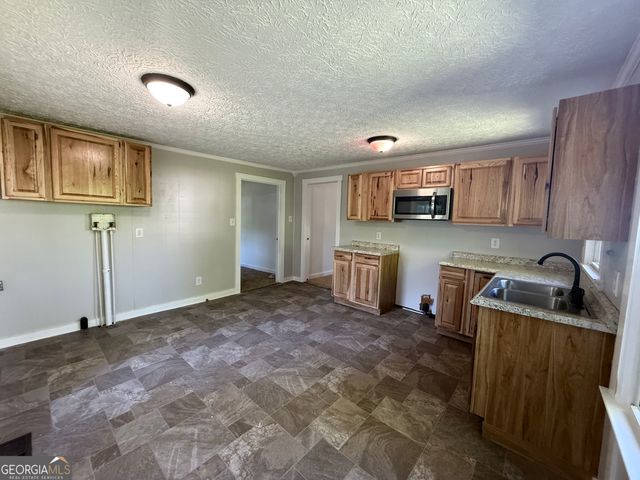 2 Wilson Street, Manchester, GA 31816