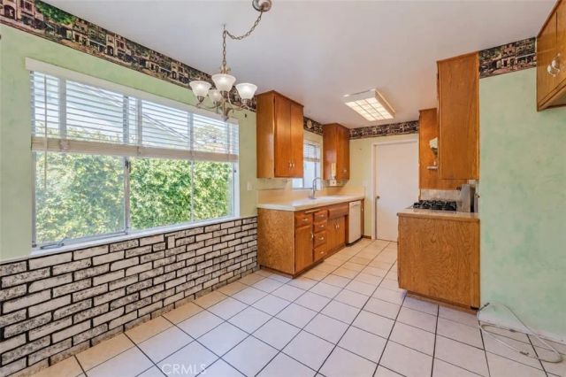 1872 W Tedmar, Anaheim, CA 92804