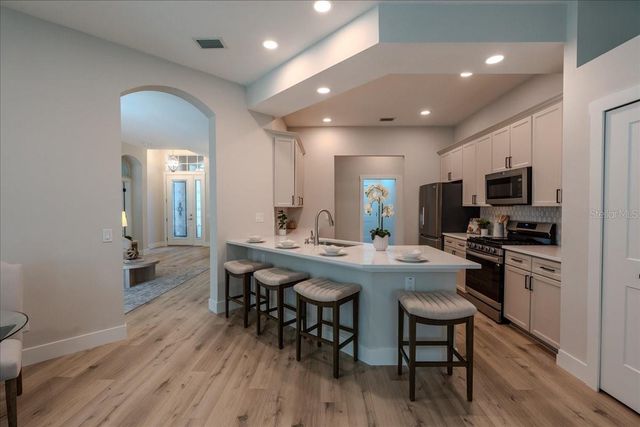 10510 CHELMSFORD WAY, Tampa, FL 33626