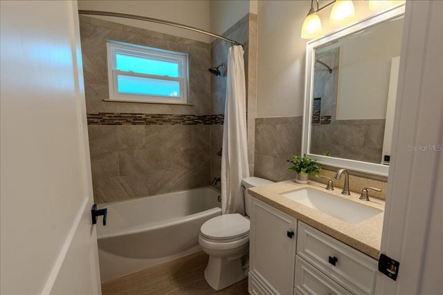 10510 CHELMSFORD WAY, Tampa, FL 33626