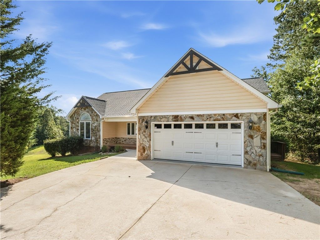 103 Fair Haven Court, Seneca, SC 29672