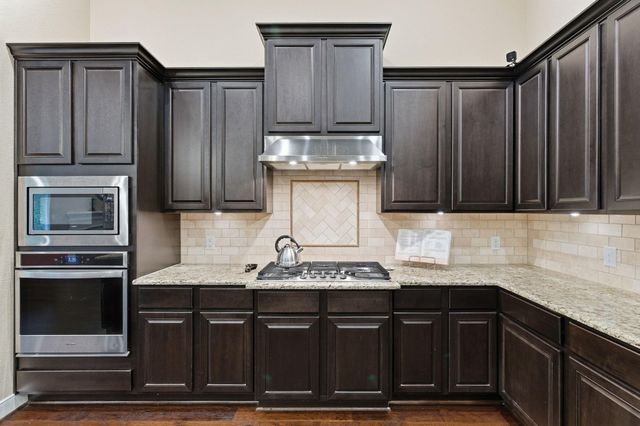 203 Magnolia Reserve Loop, Magnolia, TX 77354