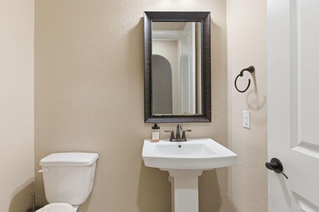 203 Magnolia Reserve Loop, Magnolia, TX 77354