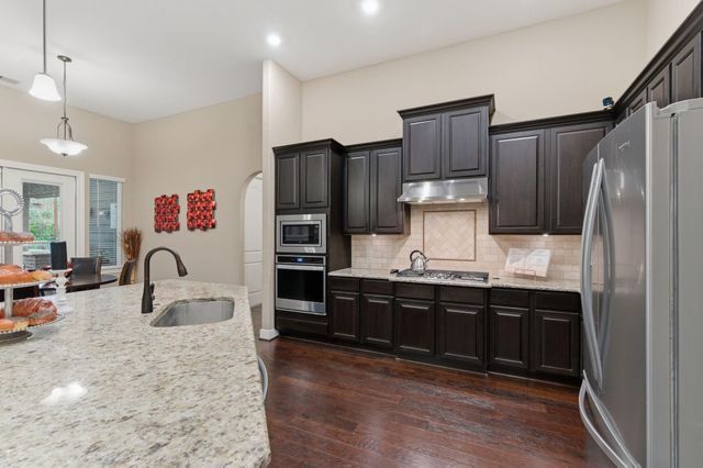 203 Magnolia Reserve Loop, Magnolia, TX 77354