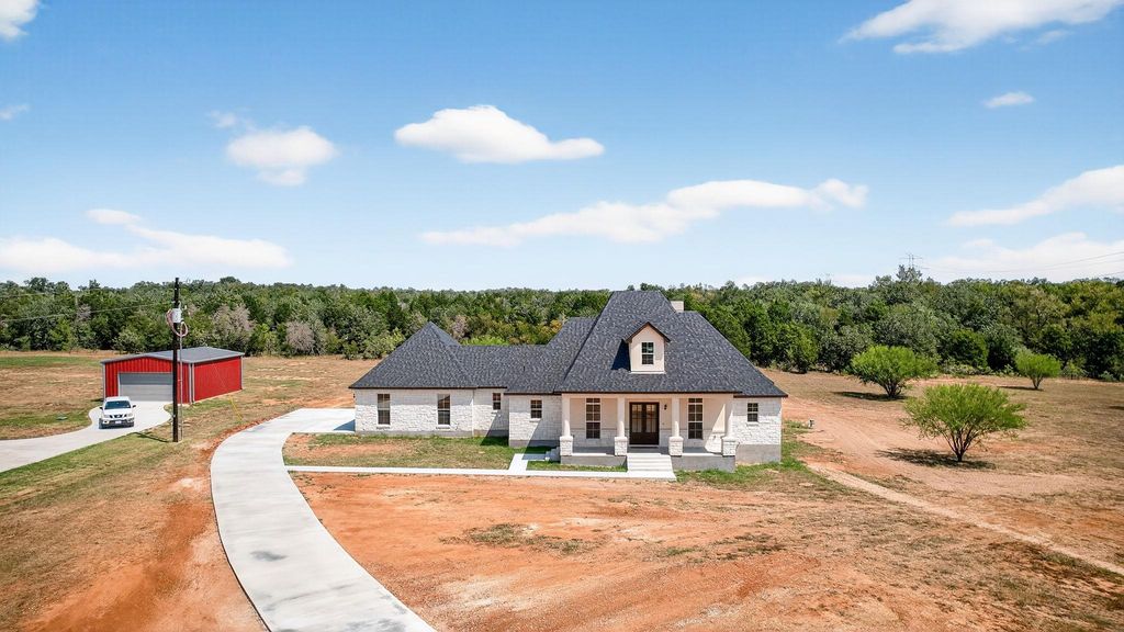 1035 Brandywine CT, Elgin, TX 78621
