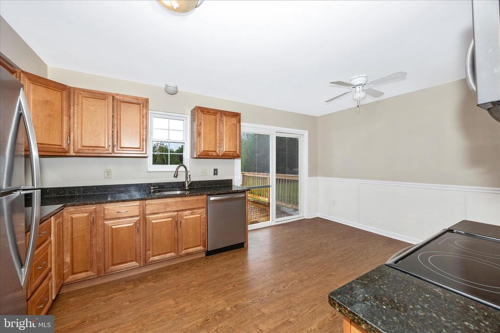 Image 14 of property listing at 11005 HORSESHOE DR, Frederick, MD 21701